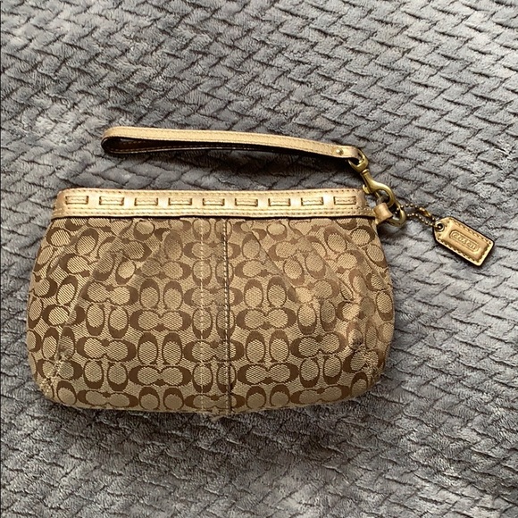 Coach Wristlet - Picture 4 of 5